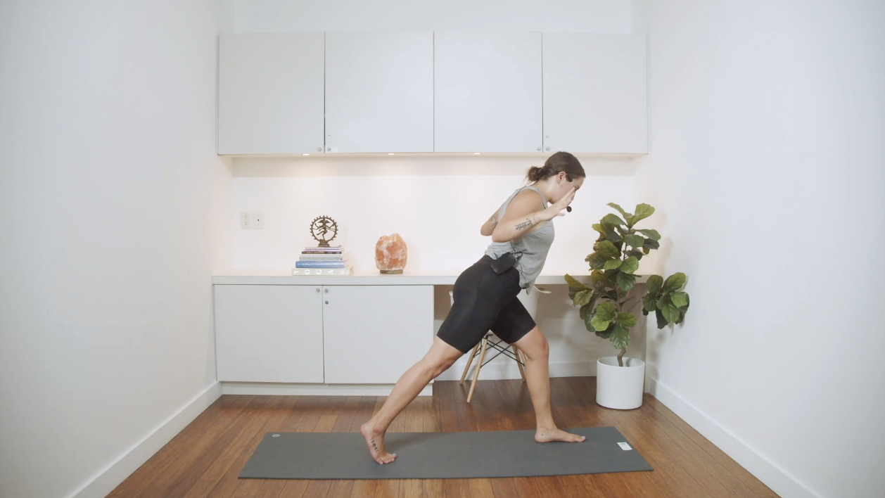 Full Body Burn Pilates (35 min) - with Kyra Morrison