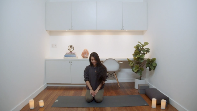 Inner Seasons & Moon Phases Winter: New Moon Flow (30 min) - with Regina Zhen