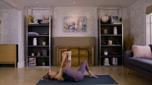 Flow Yoga (40 min) — with Jayme Burke...