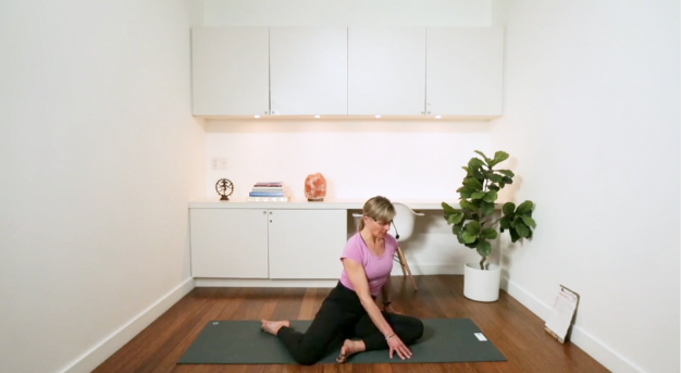 Mobility & Stability: Lower Body (20 min) - with Hana Weinwurm