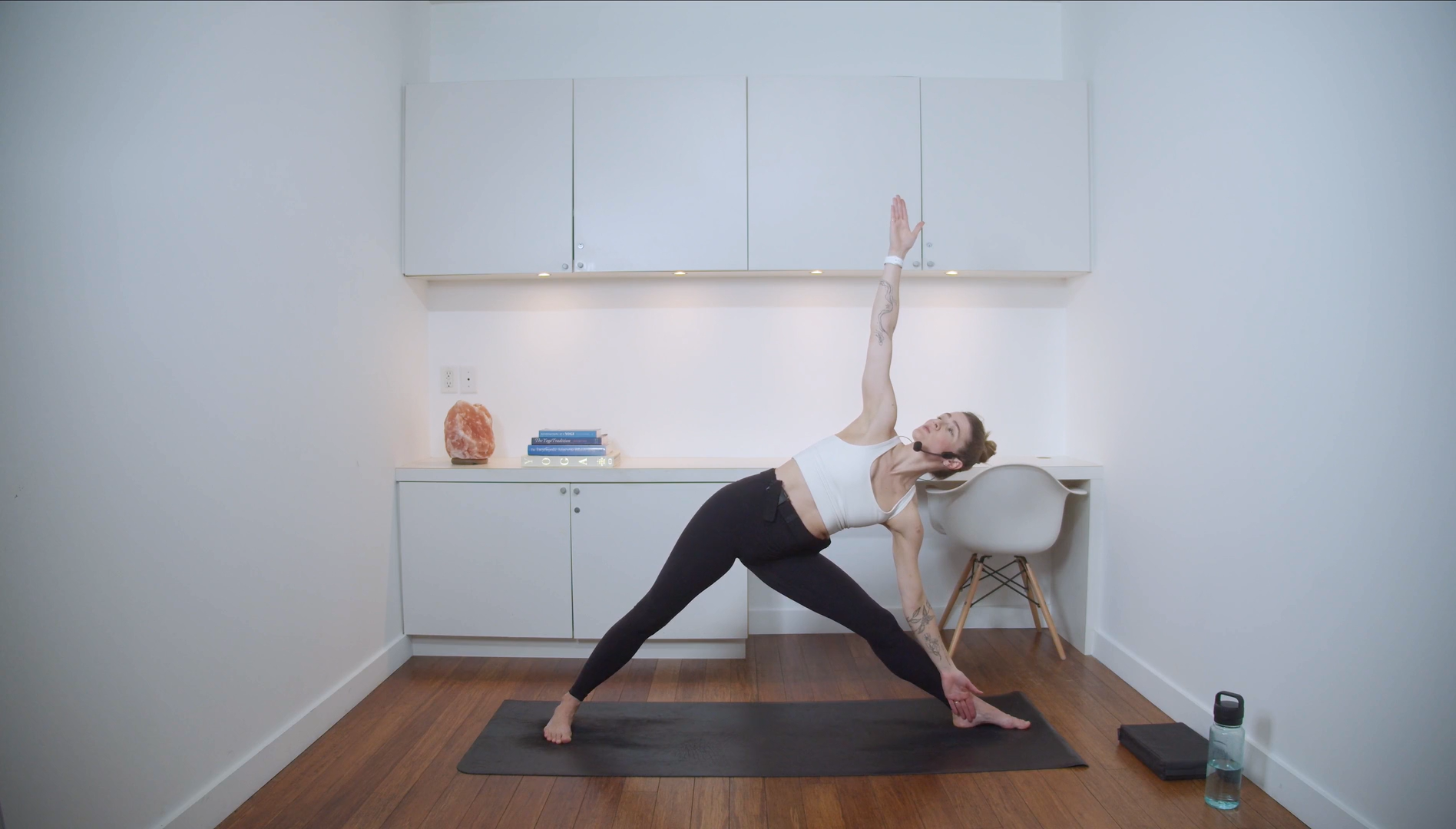 Mood Boost Flow (45 min) - with Heather Obre