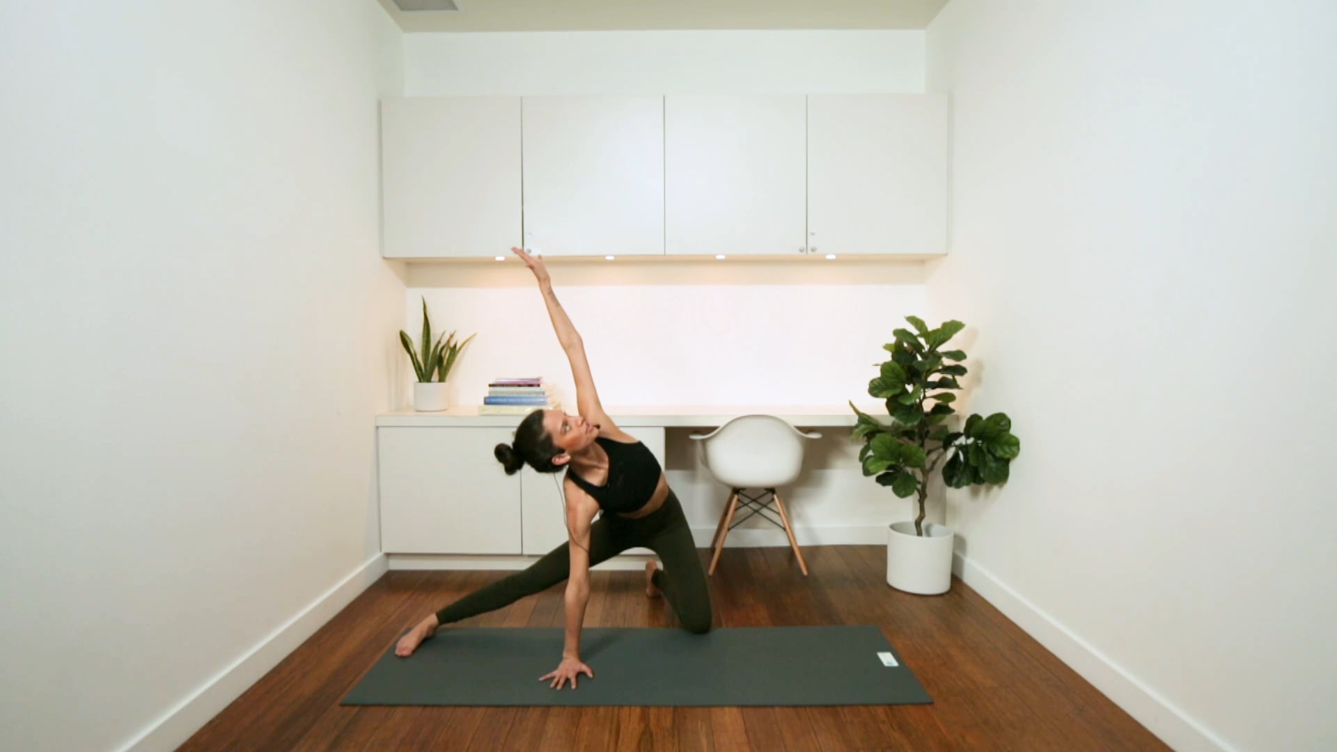 Power-Flow with Guiding Breath (30 min) - with Alia Mai