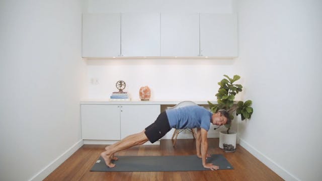 Express Flow Yoga (30 min) - with Ste...