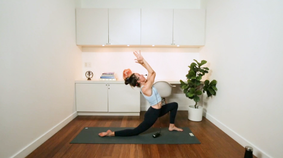 Strong Hatha Flow (55 min) - with Alison Klektau