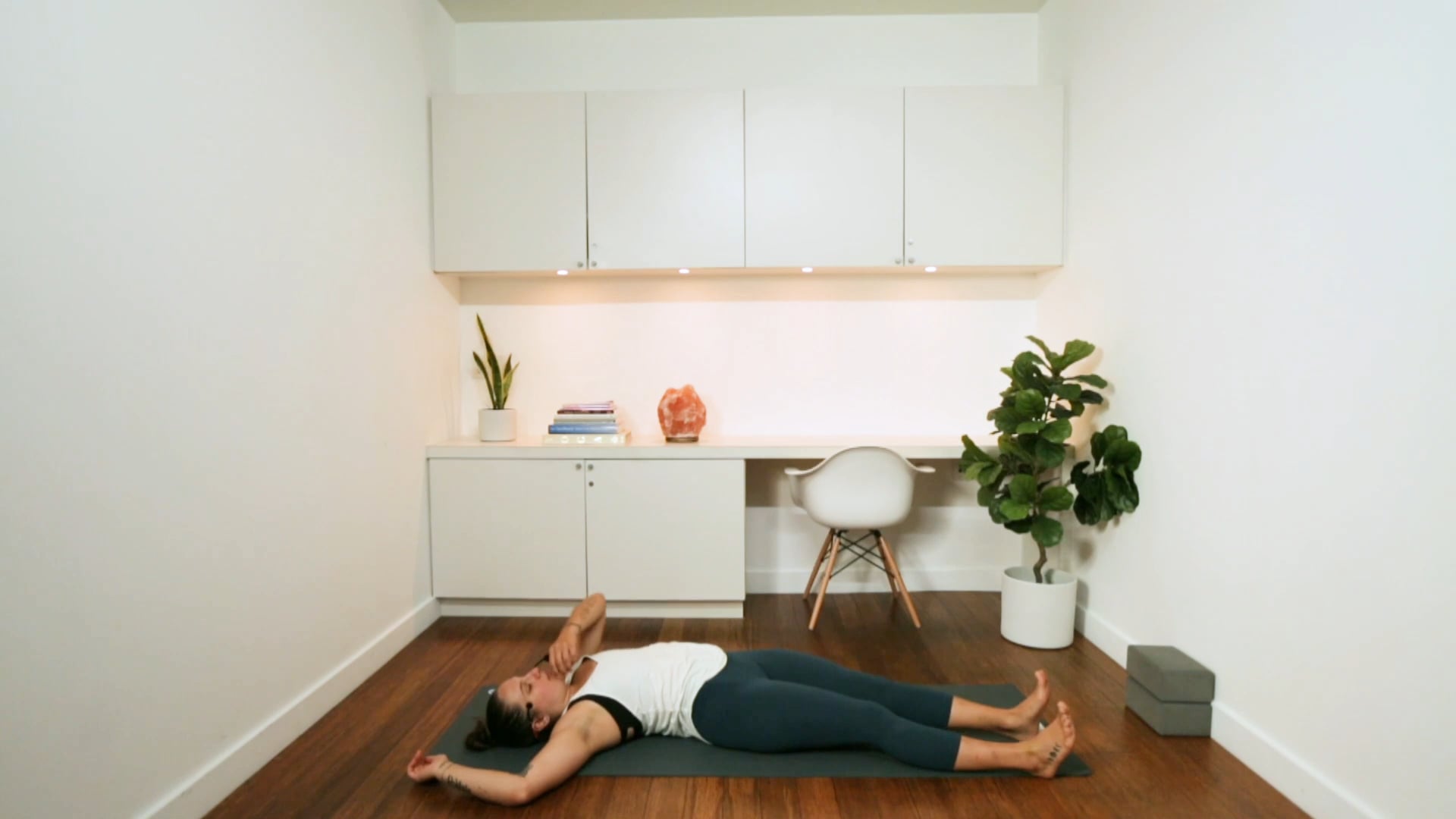 Happy Hips & Hamstring Opening Flow (53 min) - with Kyra Morrison