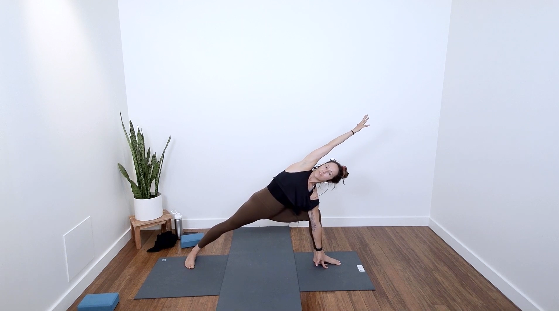 Live Replay: Gratitude Flow (60 min) - with Mari Dickey