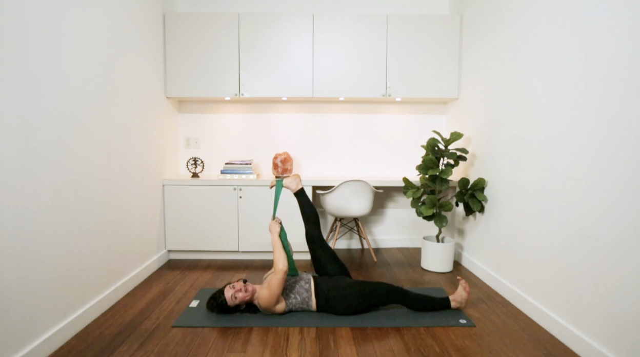 10 Min Stretch: Tight Muscles (10 min) - with Naomi Joy Gallagher