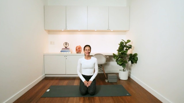 Power-Flow Vinyasa (45 min) - with Jasmina Egeler