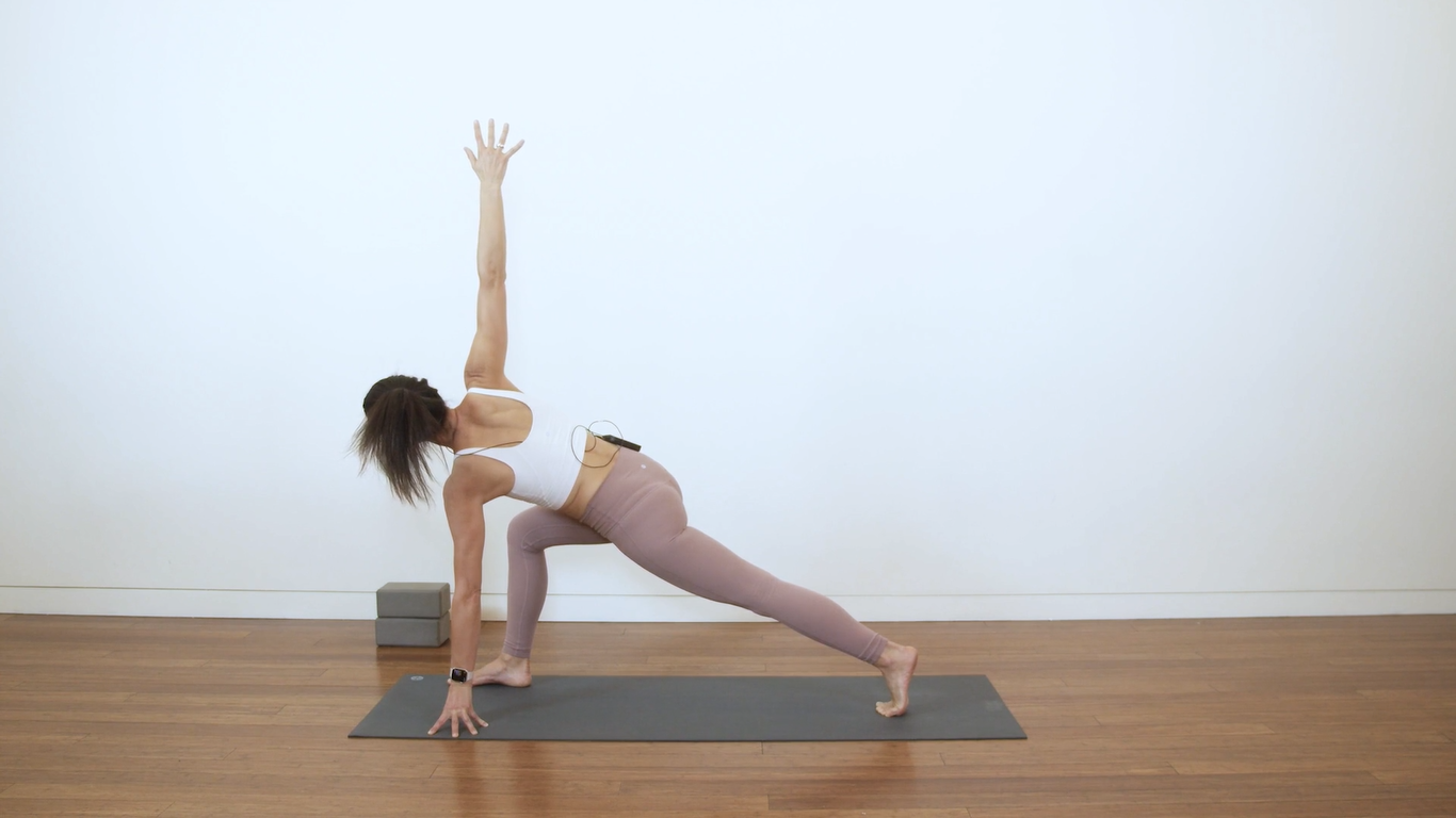 15 Minute Flow to Reflect on Your Day (15 min) - with Jasmina Egeler