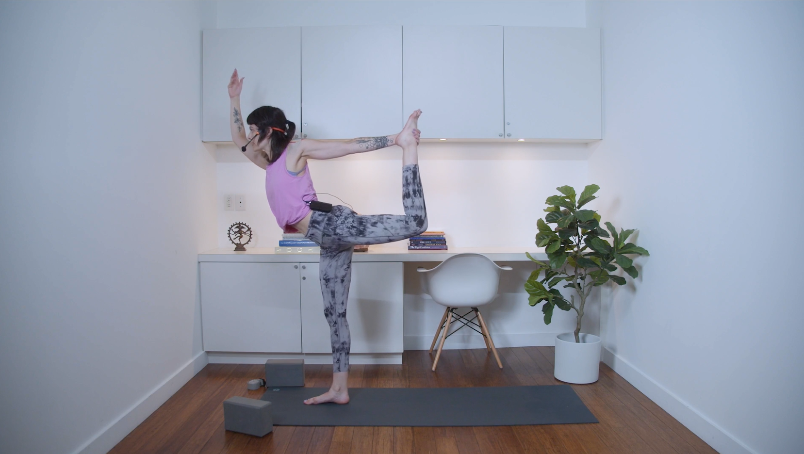 Heartwarming YHot (60 min) - with Sasha Smith