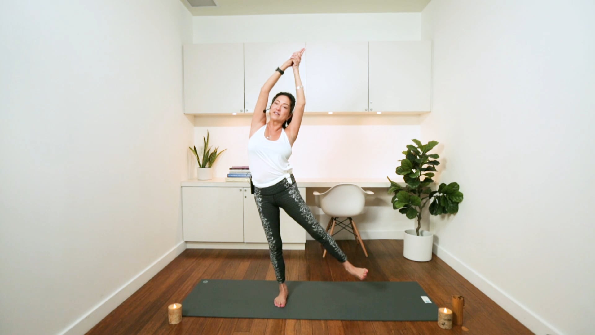 Empowering YHot Sequence (60 min) - with Hillary Keegan