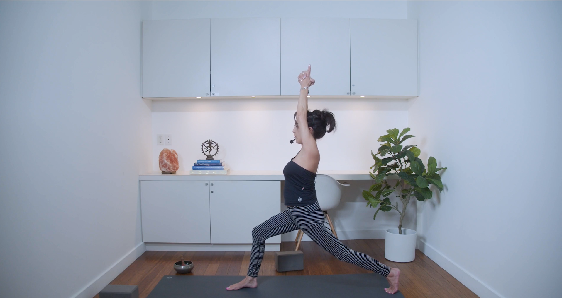 Flow For A Clear Mind (45 min) - with Hillary Keegan