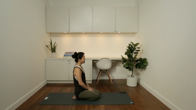 Live Replay: Flow Yoga for a Present Mind (60 min) - with Regina Zhen