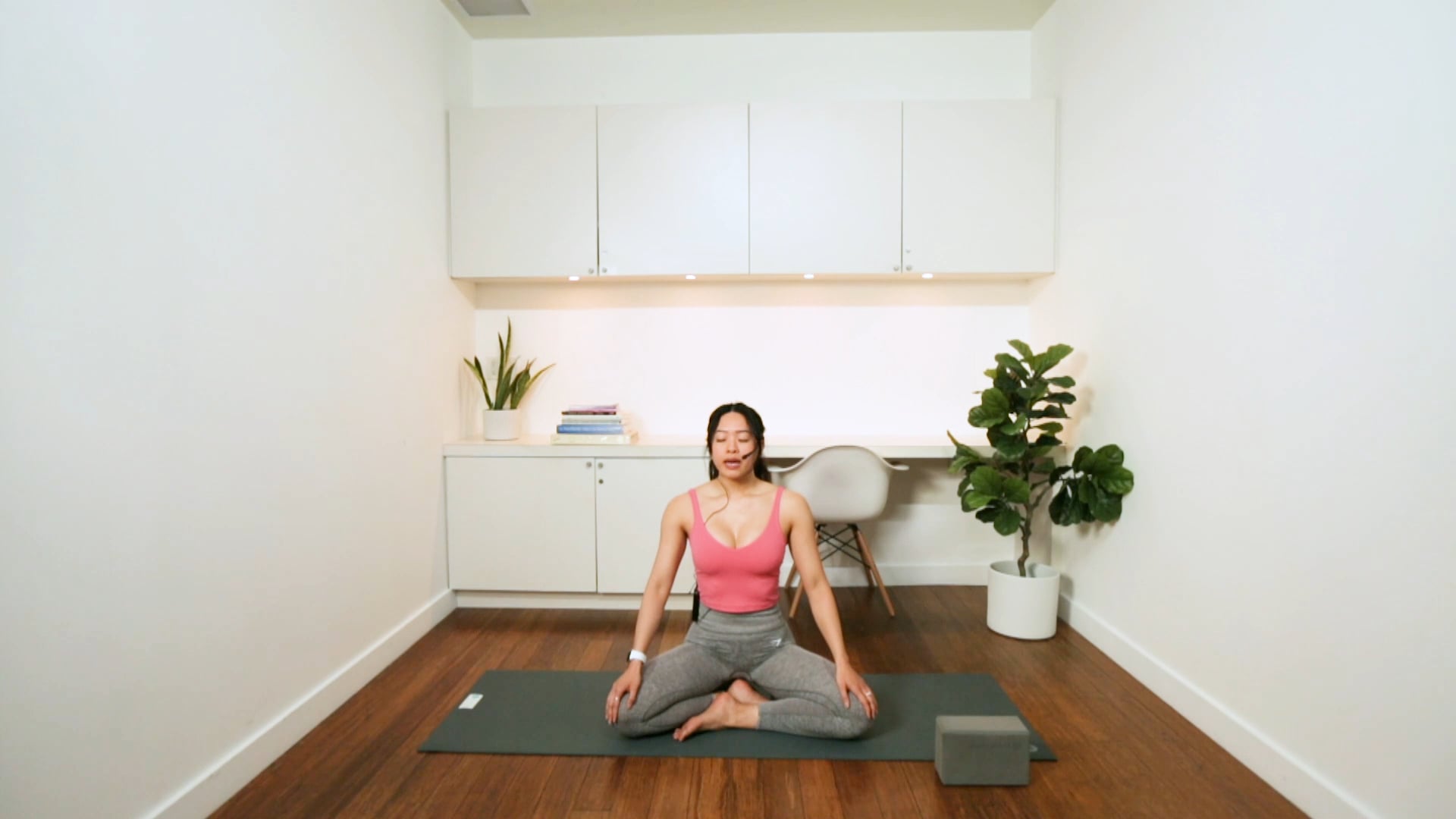 Feel Good Flow (35 min) - with Katrina Chan