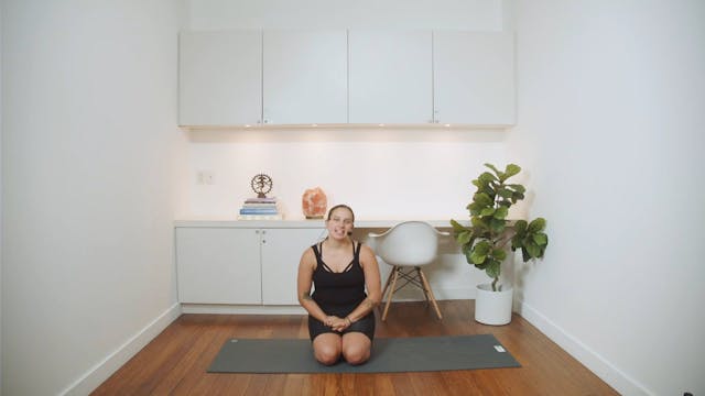 Beginner's Pilates (30 min) - with Ky...