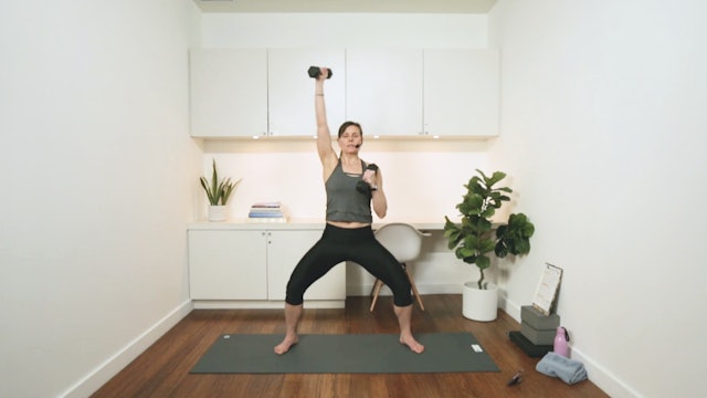 10 Minute Tone: Arms (10 min) - with Hana Weinwurm