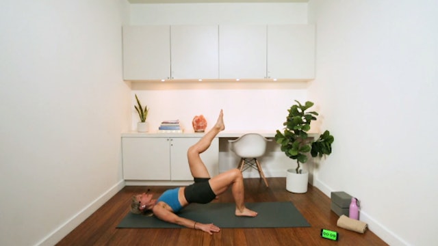 Strong Core & Back Workout (18 min) - with Hana Weinwurm