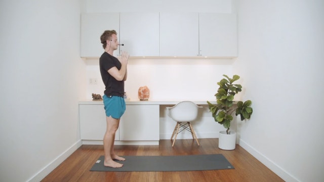 10 minute Morning Flow (10 min) - with Connor Roff