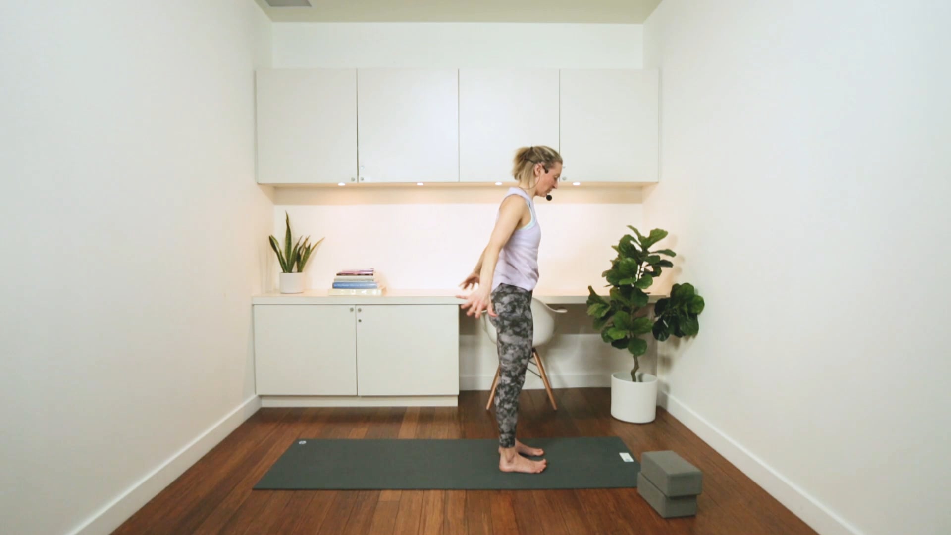 Flowing Hatha (30 min) - with Jayme Burke