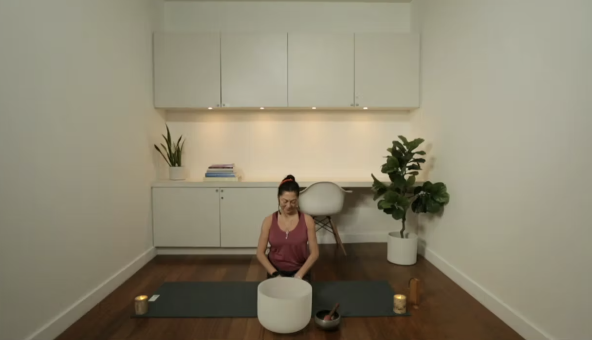 Live Replay: Hatha with Sound Bowls (60 min) - with Hillary Keegan