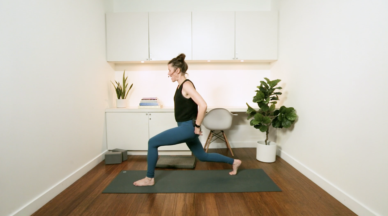 Hatha Yoga for Clarity & Peace of Mind (30 mins) — with Rachel Scott