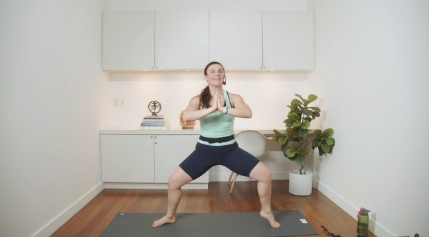 Travel Friendly Workout (40 min) - with Naomi Joy Gallagher