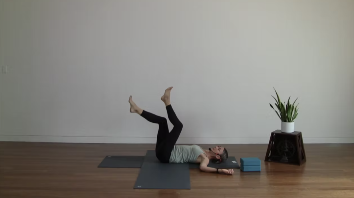 Live Replay: Happy Hips Hatha Yoga (60 min) - with Lisa Sanson 