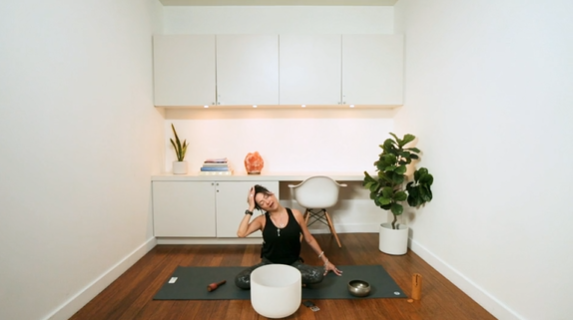 Gentle Hatha & Powerful Sound Bowls (25 min) - with Hillary Keegan