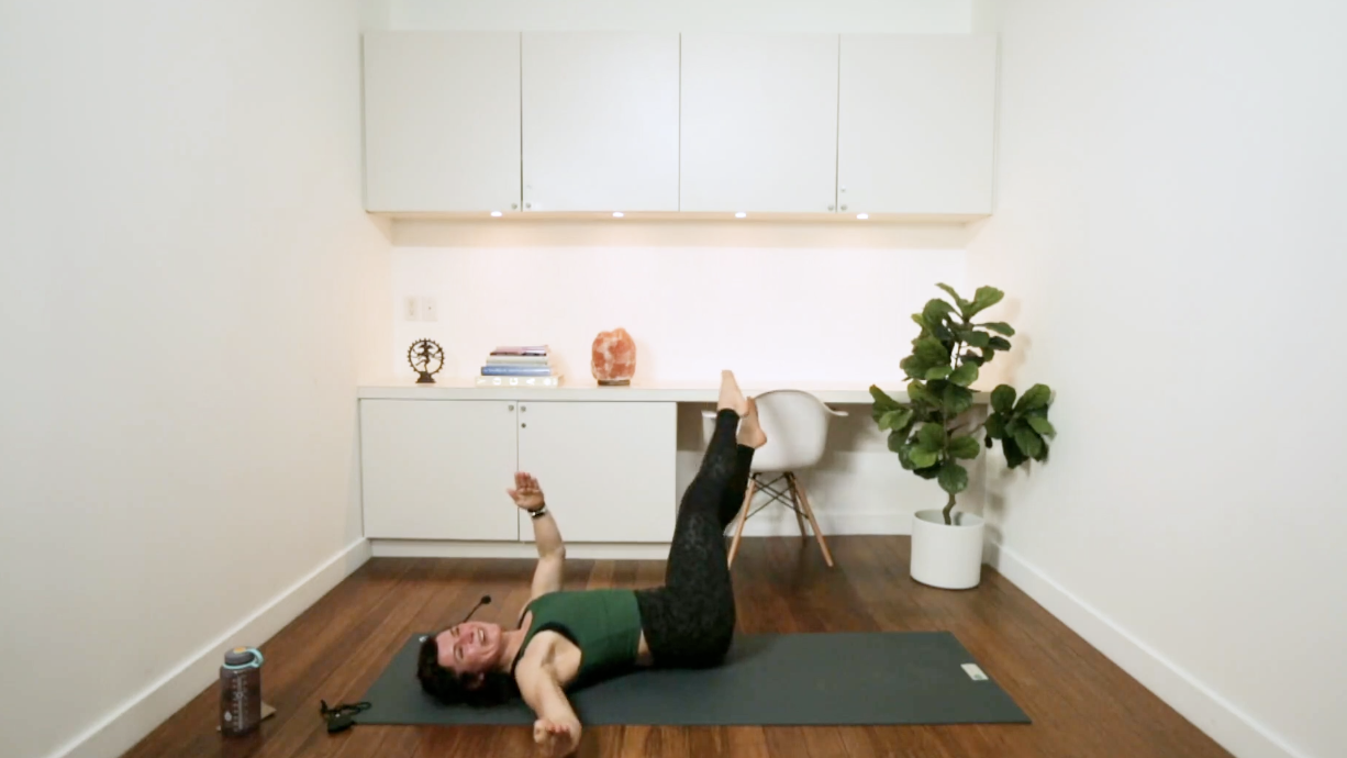 Pilates Fitness Fusion (35 min) - with Naomi Joy Gallagher