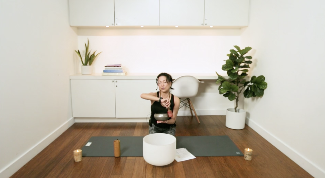 Daily Motivation: Meditation for Gratitude (5 min) - with Hillary Keegan