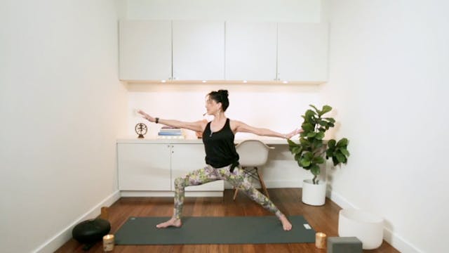 Knee Friendly Yoga (45 min) - with Hi...