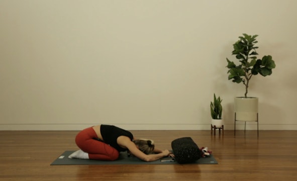 Live Replay: Tension Releasing Yin Yoga (60 min) - with Mikaela Millington