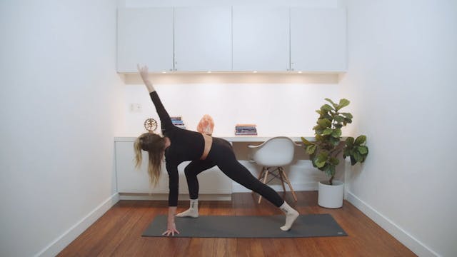 Flow Yoga to the Beat (60 min) - with...