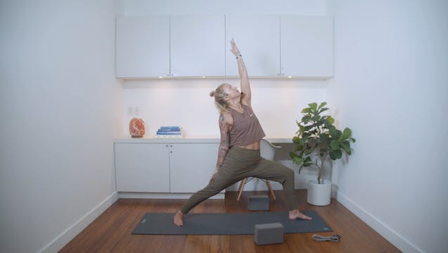 Express Power Yoga (40 min) - with Ly...