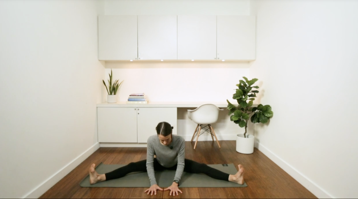 Relaxing Gentle Hatha (30 min) - with Lisa Sanson