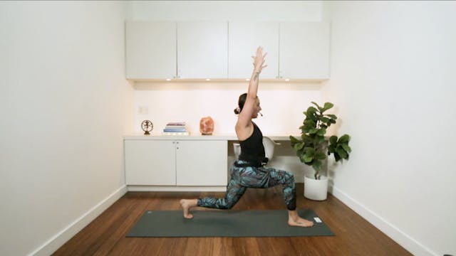 Power Yoga Pick-Me-Up (30 min) - with...