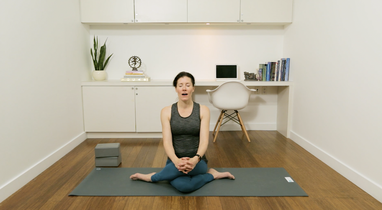 Tutorial: What is Om and Why Do We Chant It? (5 min) — with Rachel Scott