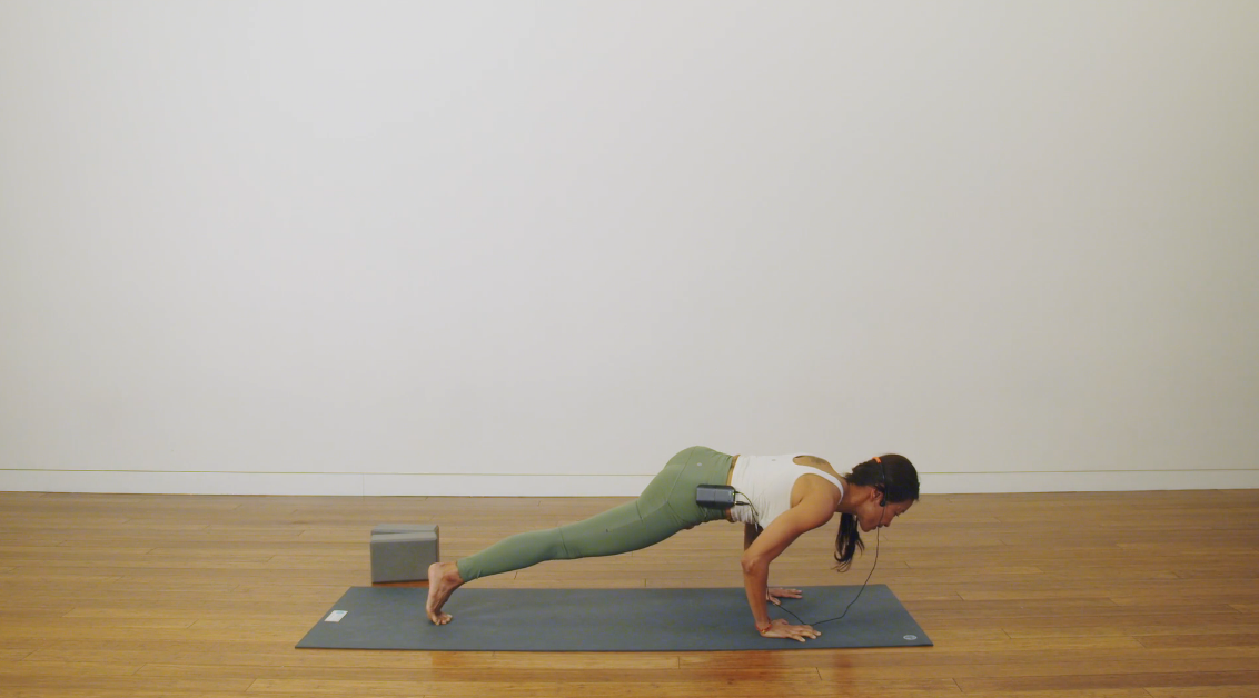 Intermediate Power Yoga: To Stoke Your Inner Fire (40 min) - with Nora Lim