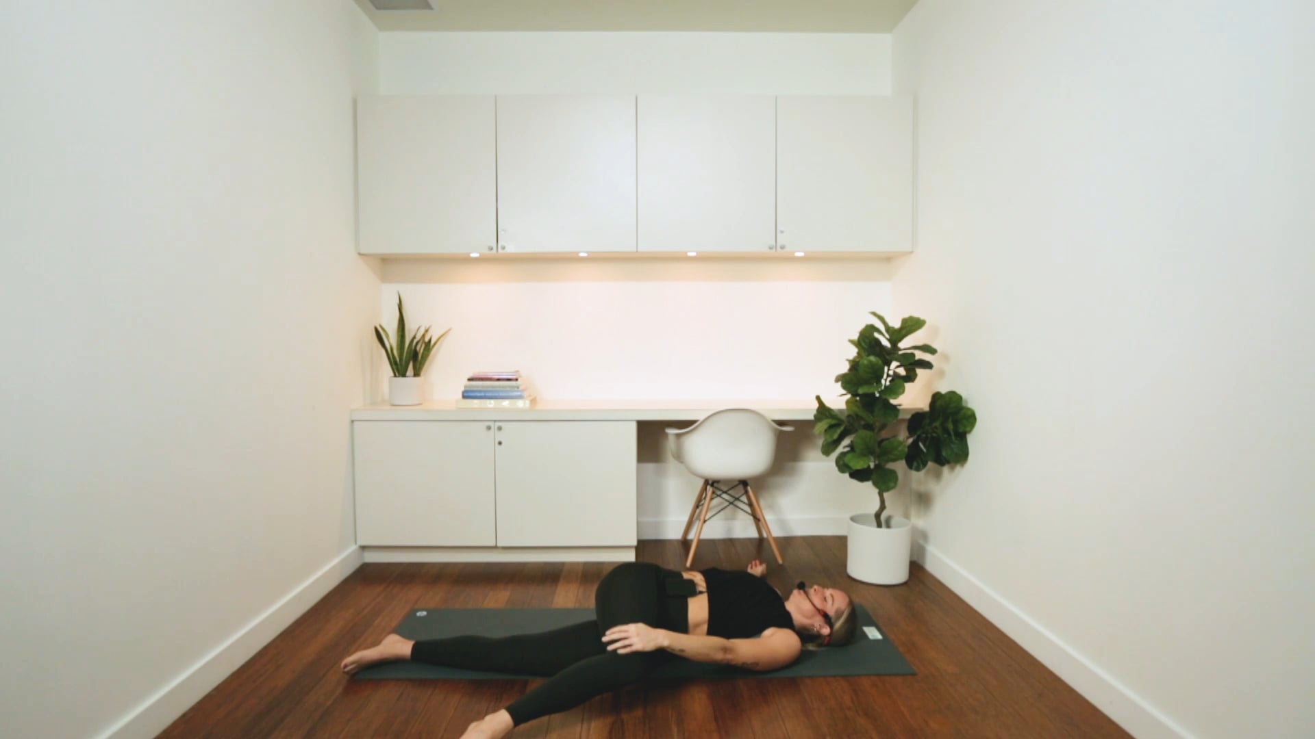 Unwind: Evening Slow Flow (45 min) - with Mikaela Millington