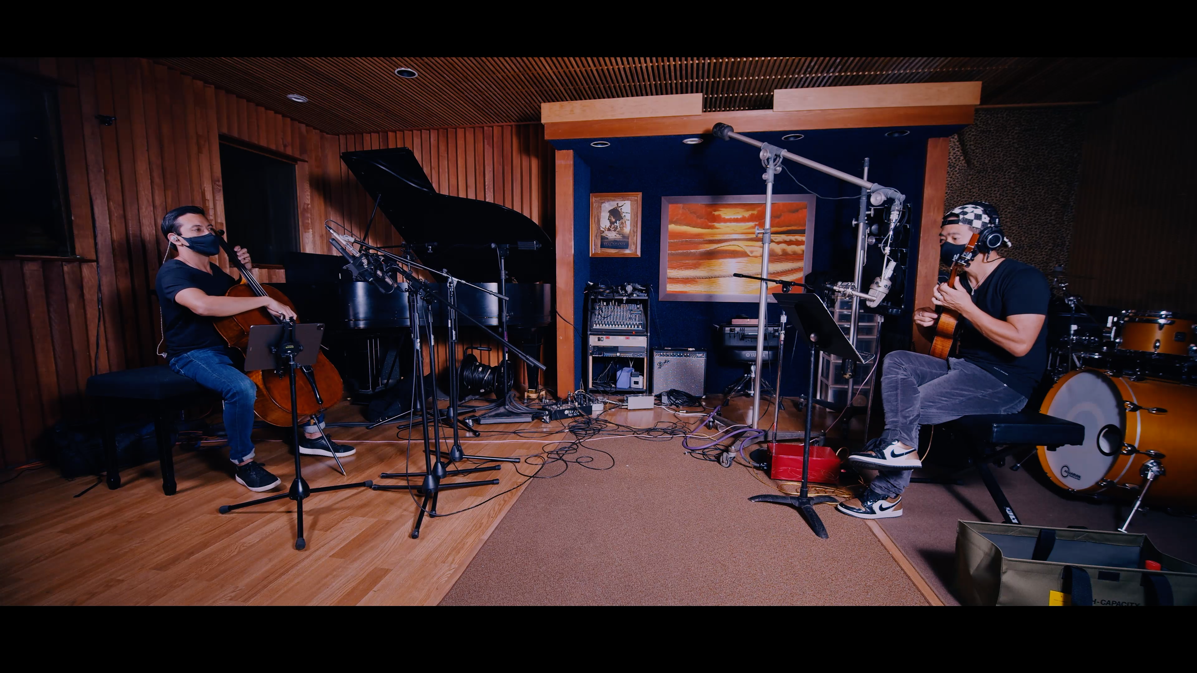 Extras: Content, PDF Music, Movies, Recordings