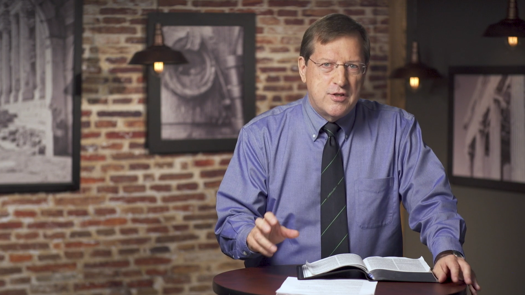 2 Corinthians (Scott J. Hafemann)