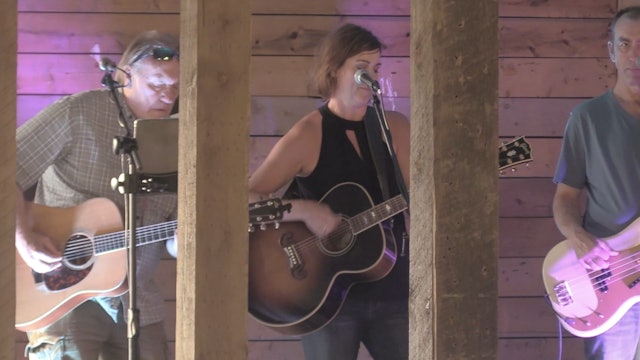Unplugged At The Barn 