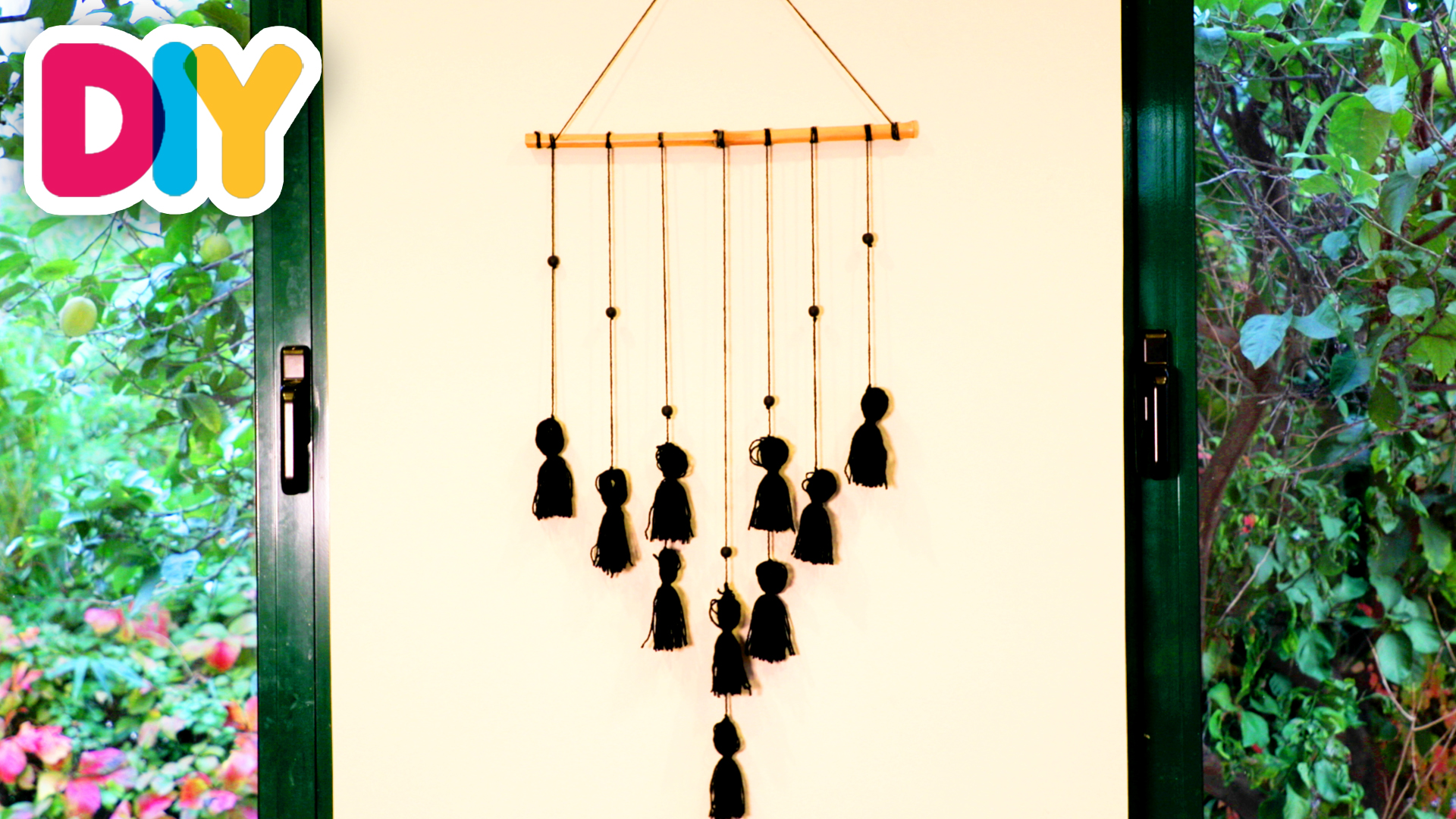 Tassel Wall Decor | Yarn Craft