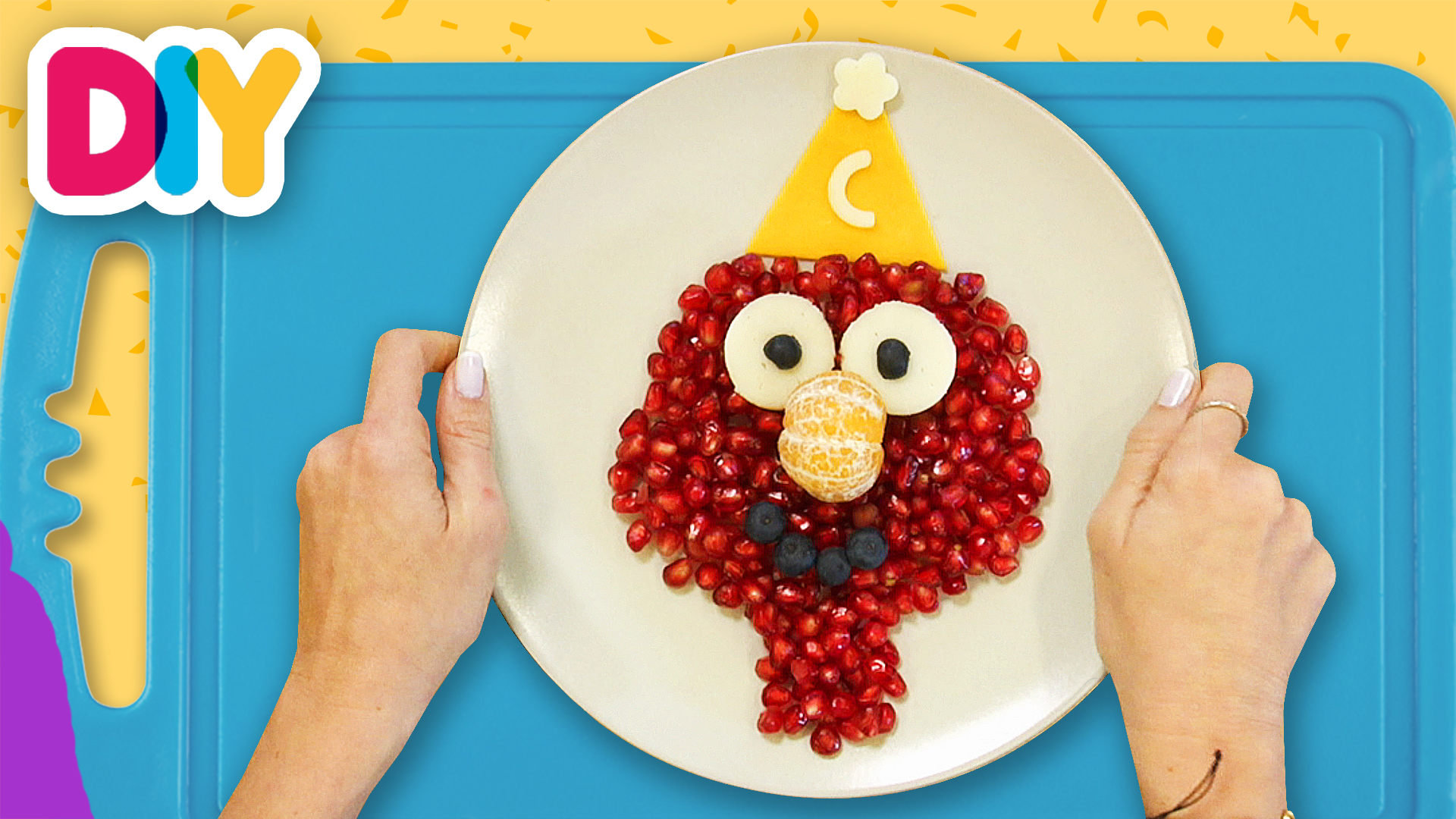 Elmo | Pomegranate Snack